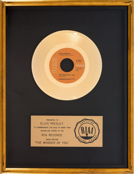 Elvis Presley Golden Records Karaoke Love Me - YouTube